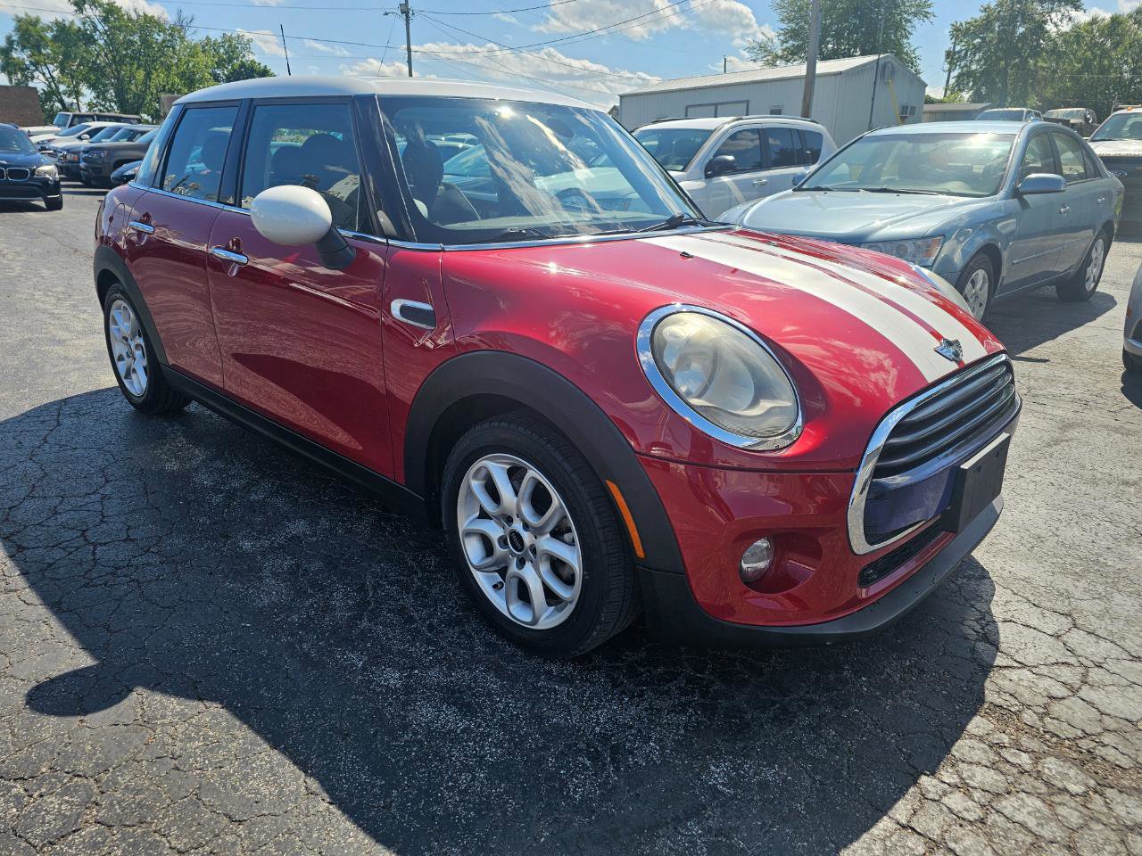 Used 2016 MINI Cooper 4-Door Hardtop FWD image 1