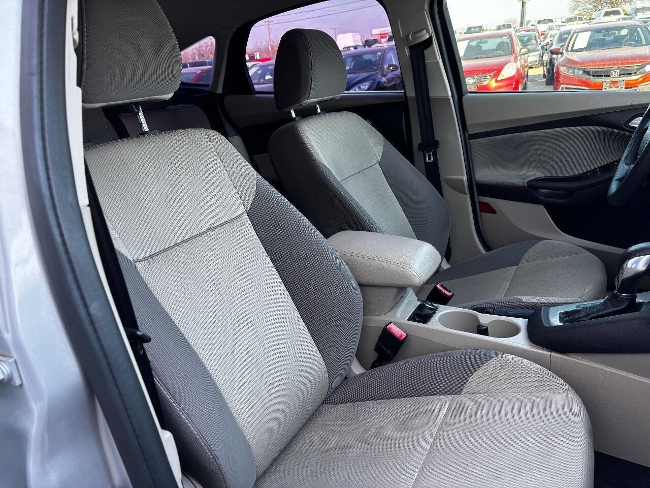 Used 2013 Ford Focus SE image 51