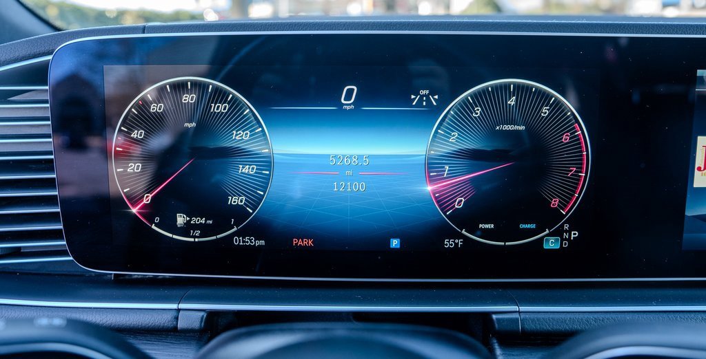 Used 2025 Mercedes-Benz GLS 450 4MATIC w/ AMG Line Exterior image 10