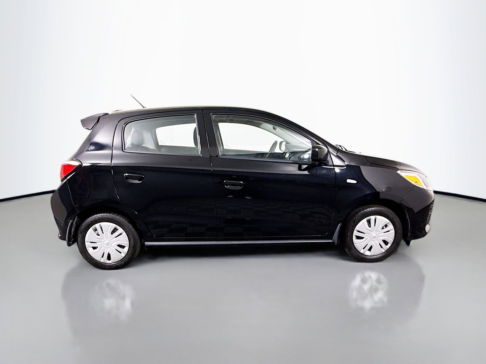 Used 2024 Mitsubishi Mirage ES image 11