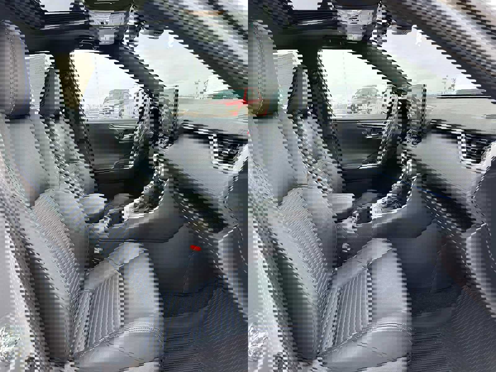 Used 2023 Toyota RAV4 XSE image 10