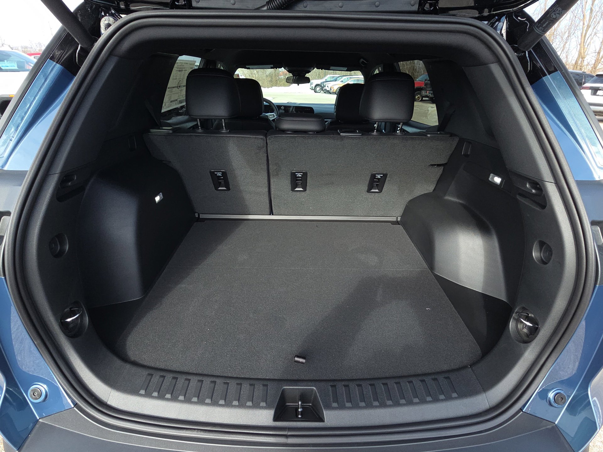 New 2026 Chevrolet Equinox LT w/ Convenience Package II image 32