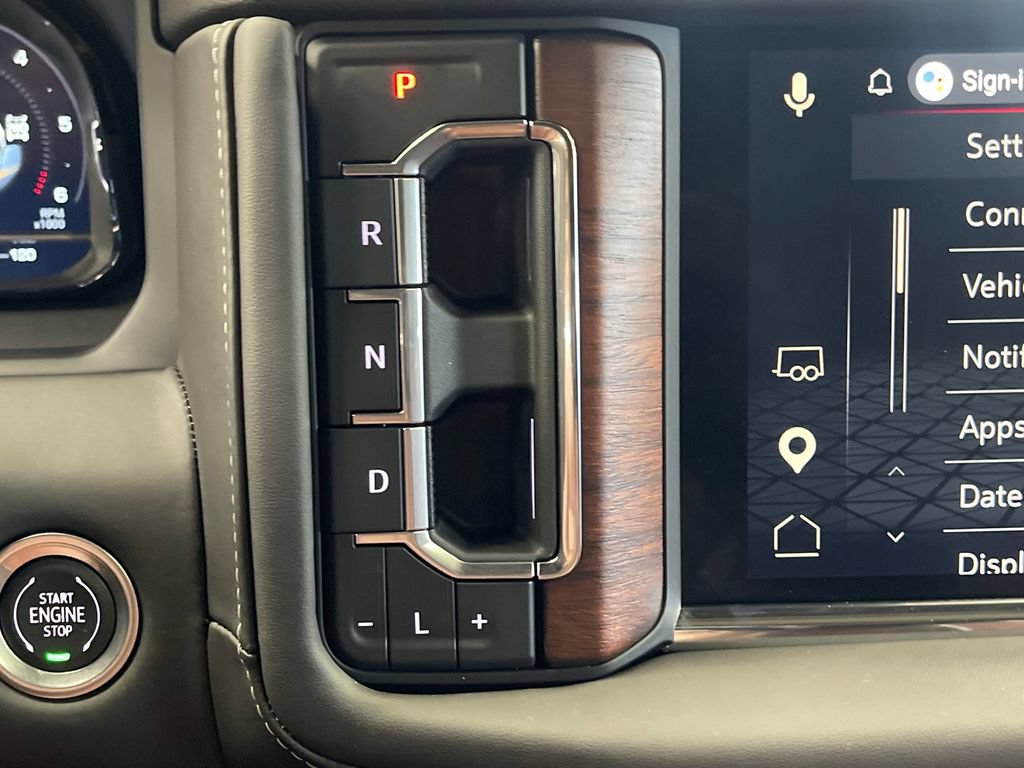 Used 2024 GMC Yukon Denali Ultimate AWD/4WD image 23
