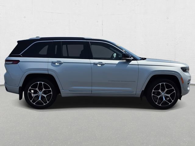 Used 2022 Jeep Grand Cherokee Summit AWD/4WD image 4