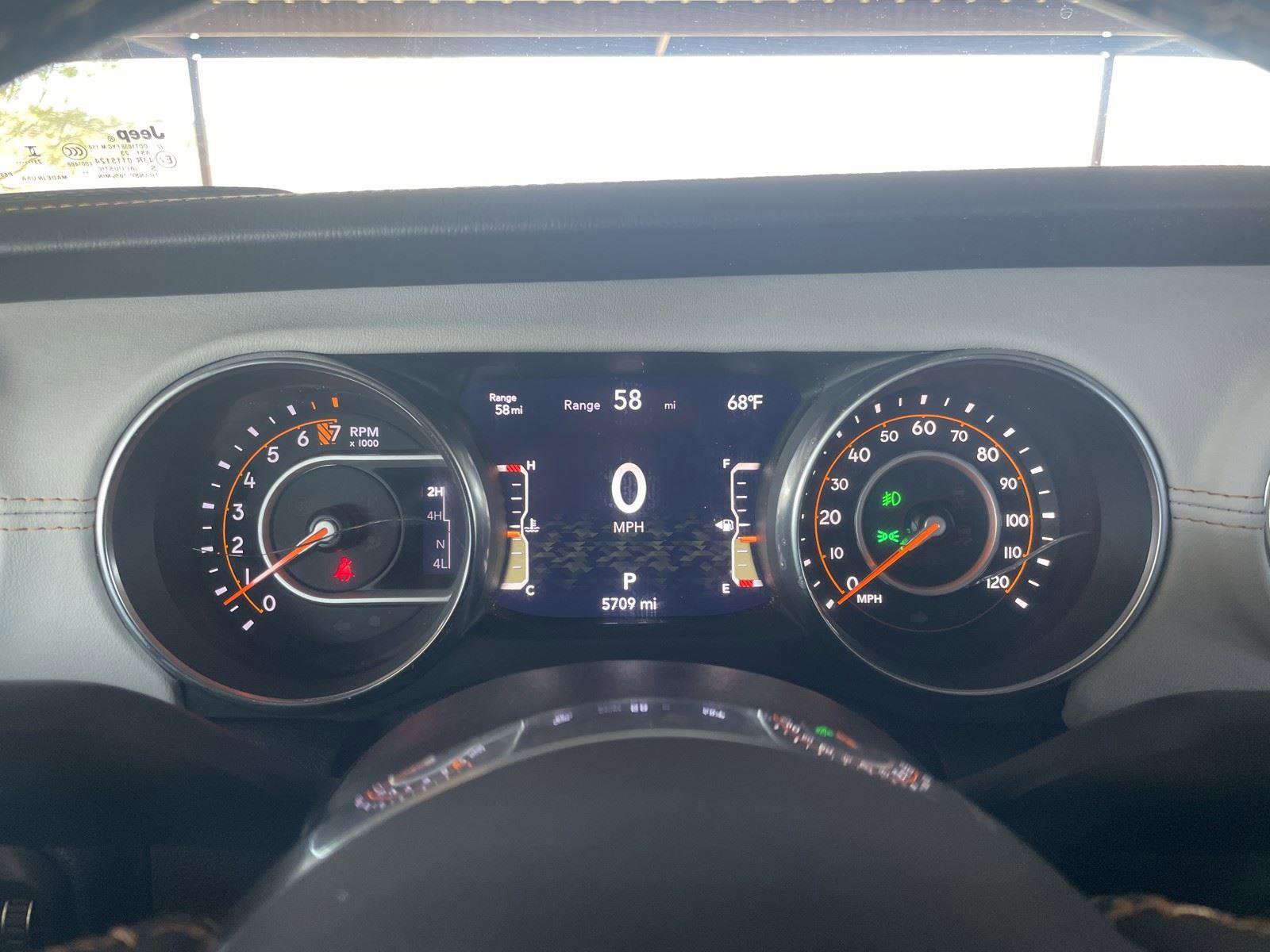 Used 2023 Jeep Gladiator Overland image 10