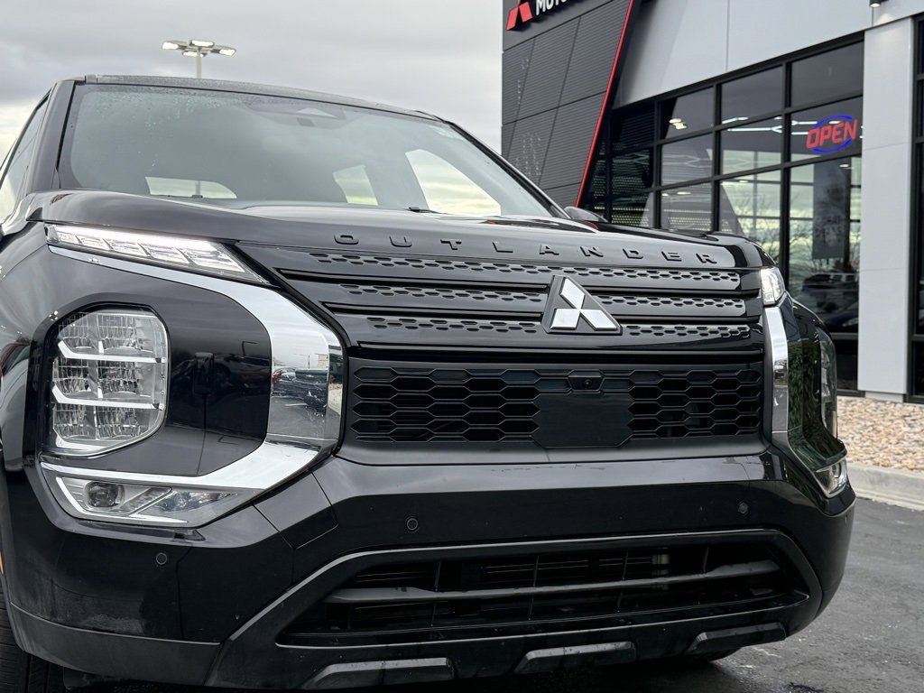 Used 2024 Mitsubishi Outlander SE image 30