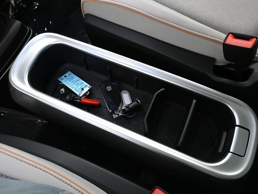 New 2025 Volkswagen ID. Buzz Pro S Plus image 24