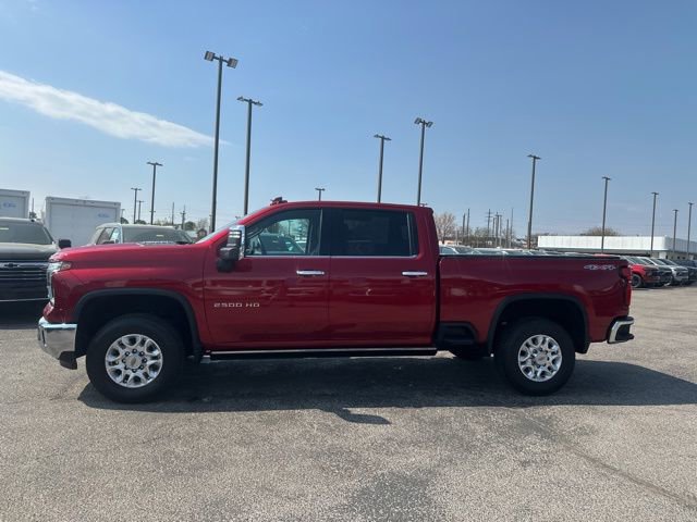 Used 2025 Chevrolet Silverado 2500 LTZ w/ LTZ Convenience Package AWD/4WD image 6