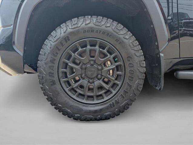 Used 2025 Toyota Tundra SR5 w/ SR5 Premium Package AWD/4WD image 22