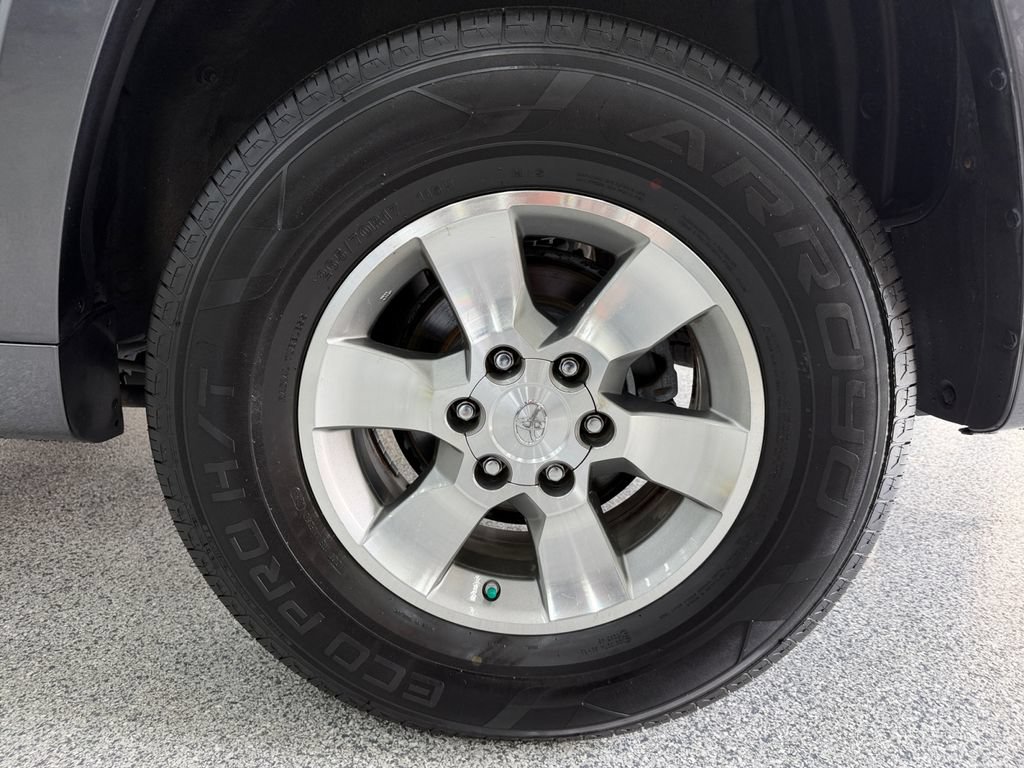 Used 2013 Toyota 4Runner SR5 w/ Convenience Pkg RWD image 23