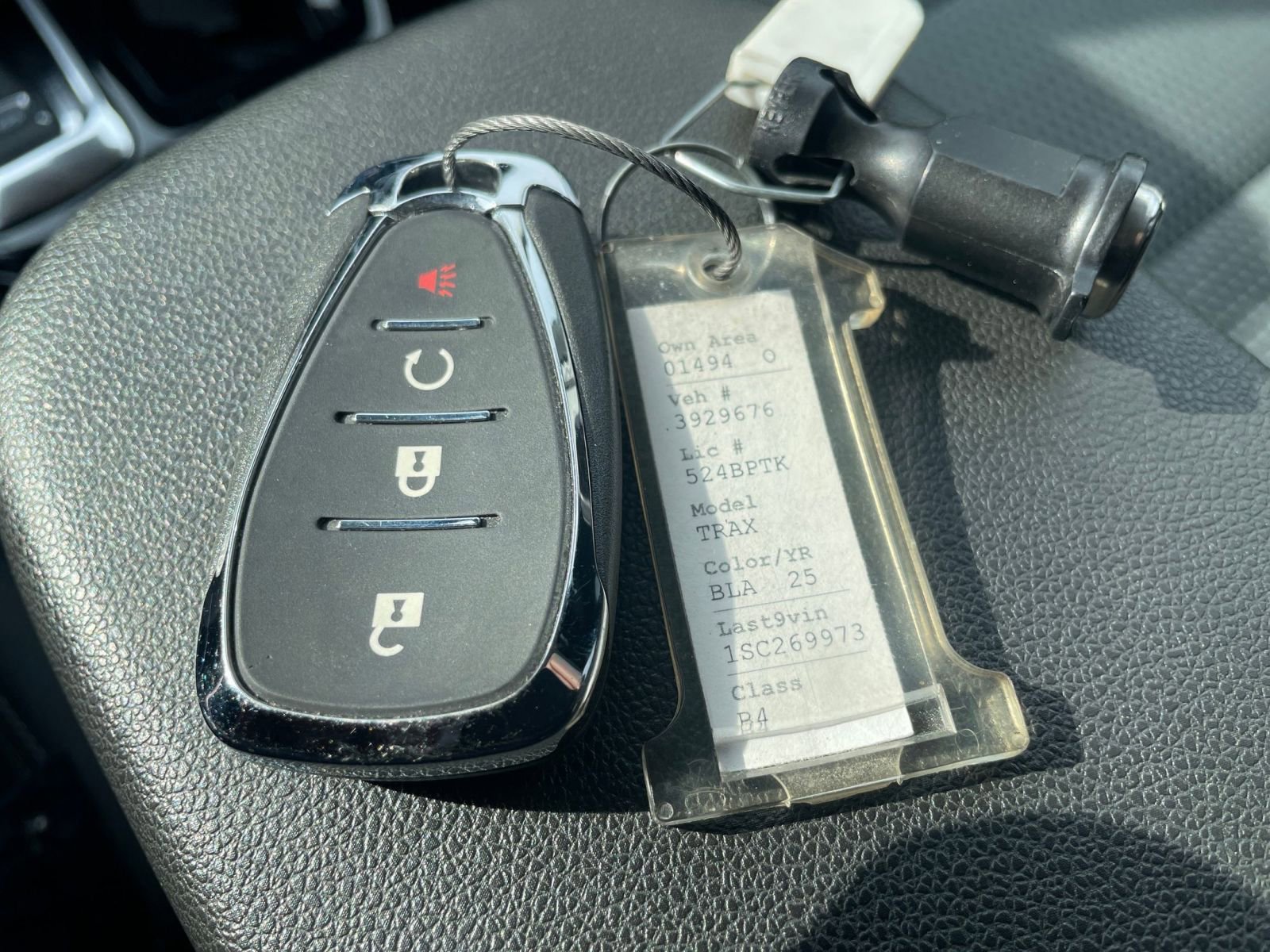 Used 2025 Chevrolet Trax LT w/ LT Convenience Package image 21