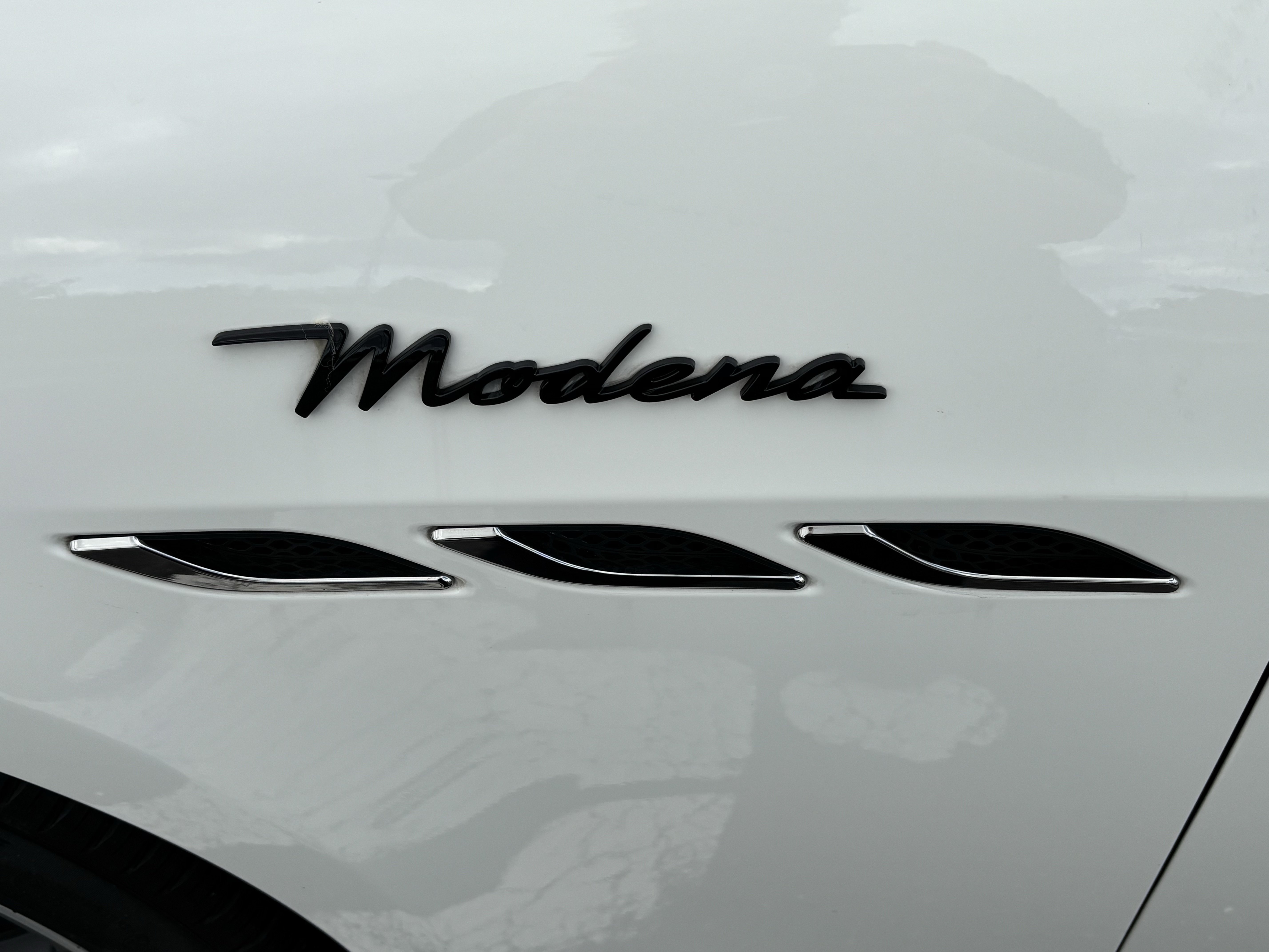 Used 2024 Maserati Ghibli Modena Ultima Q4 AWD/4WD image 16