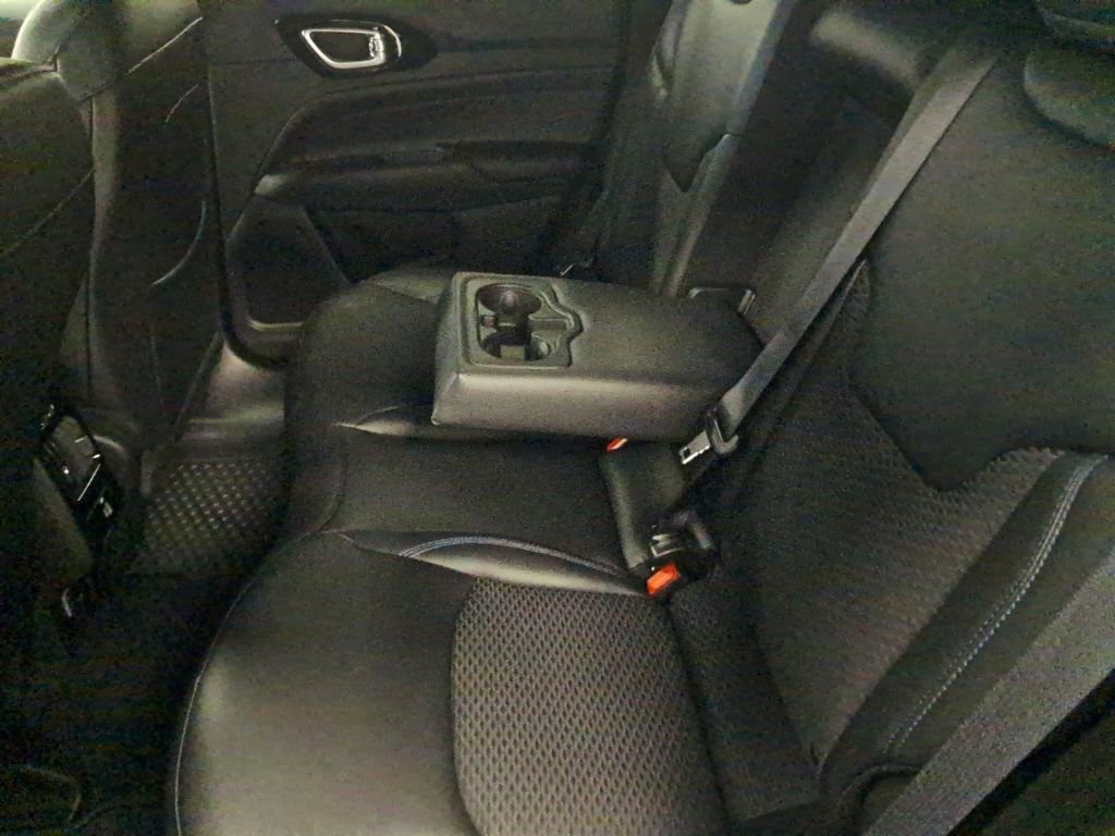 New 2026 Jeep Compass Latitude AWD/4WD image 18