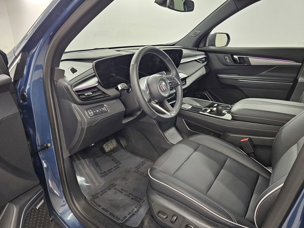 Used 2025 Buick Enclave Preferred image 12