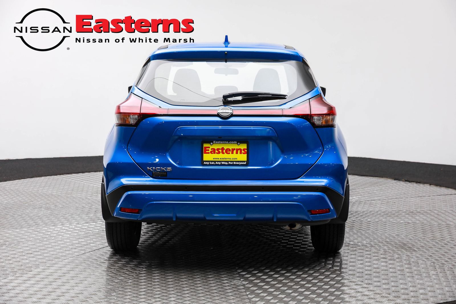 Used 2024 Nissan Kicks S image 7