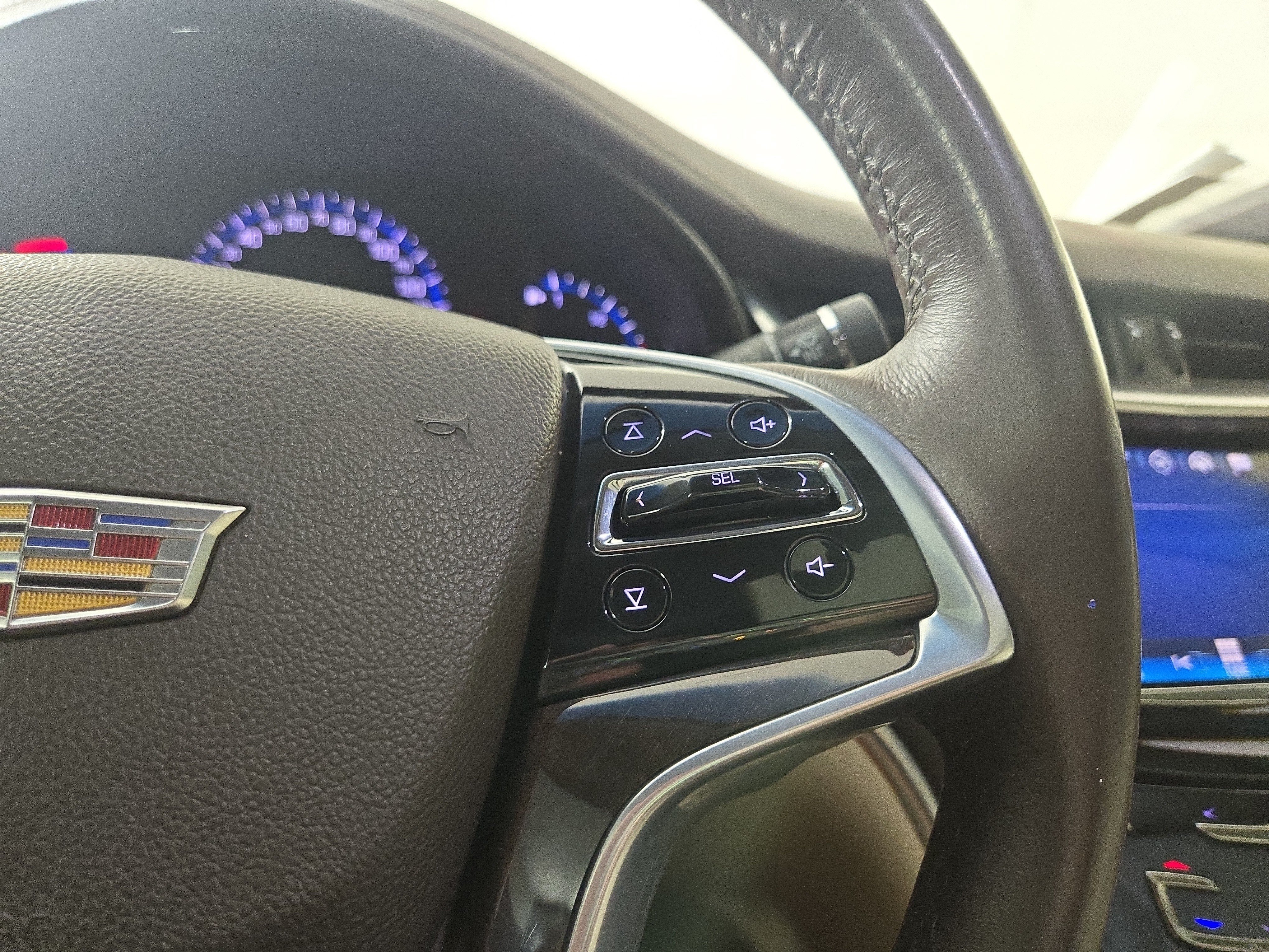 Used 2016 Cadillac XTS Luxury w/ Driver Awareness Package FWD image 16