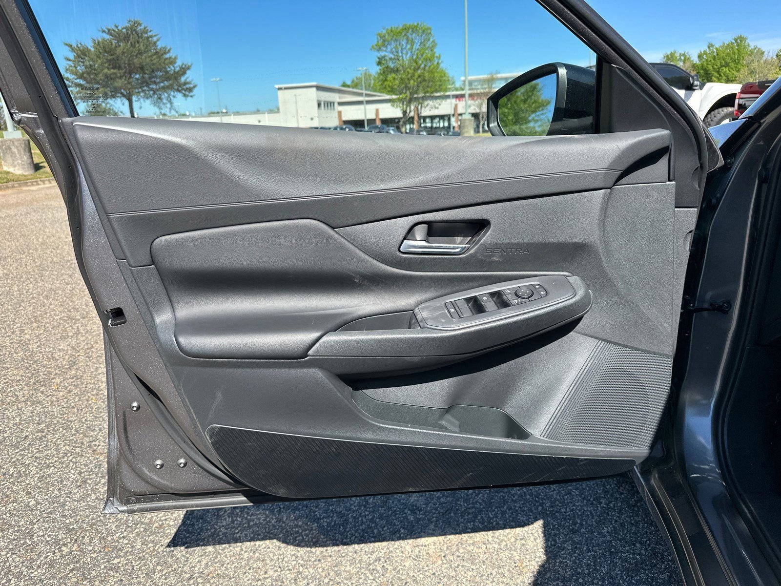 New 2026 Nissan Sentra SV w/ SV Convenience Package FWD image 6