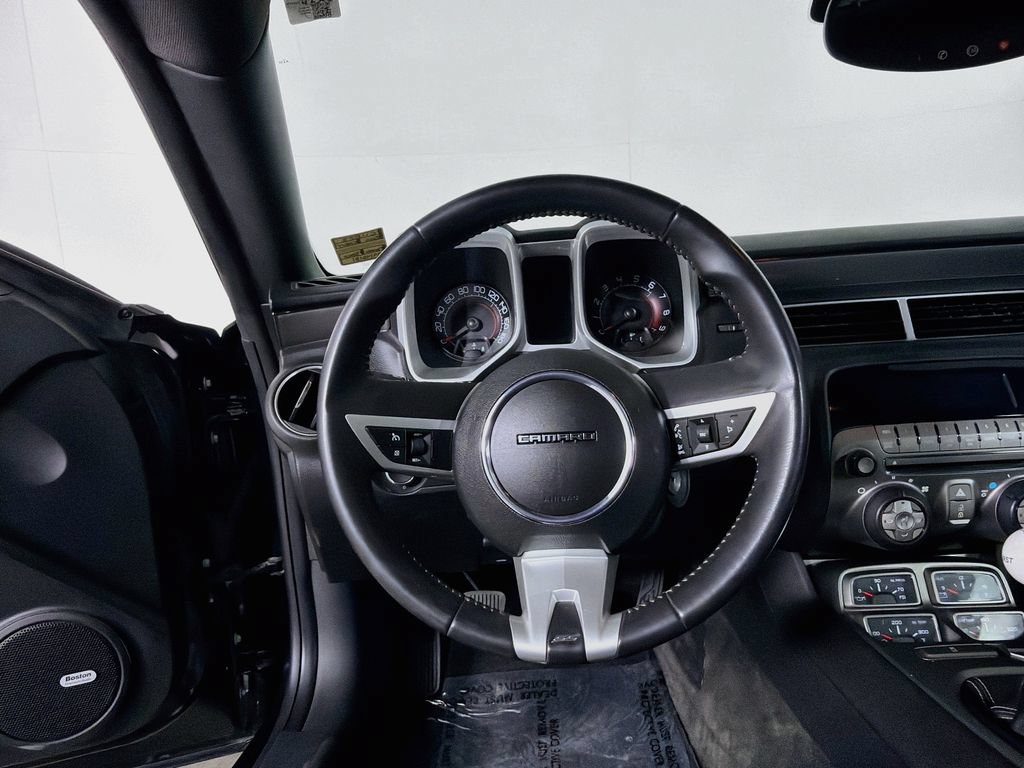 Used 2010 Chevrolet Camaro SS RWD image 20