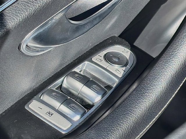 Certified 2023 Mercedes-Benz E 350 4MATIC Sedan image 17
