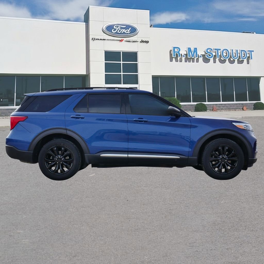 Used 2021 Ford Explorer XLT w/ Equipment Group 202A image 12
