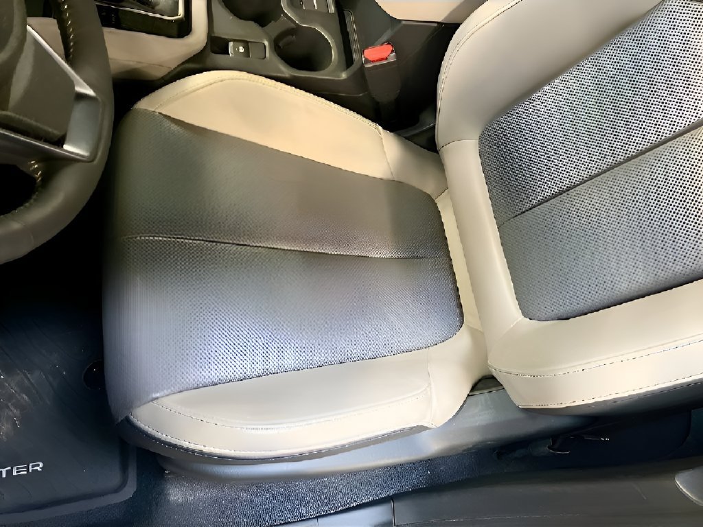 Used 2025 Subaru Forester Limited AWD/4WD image 20