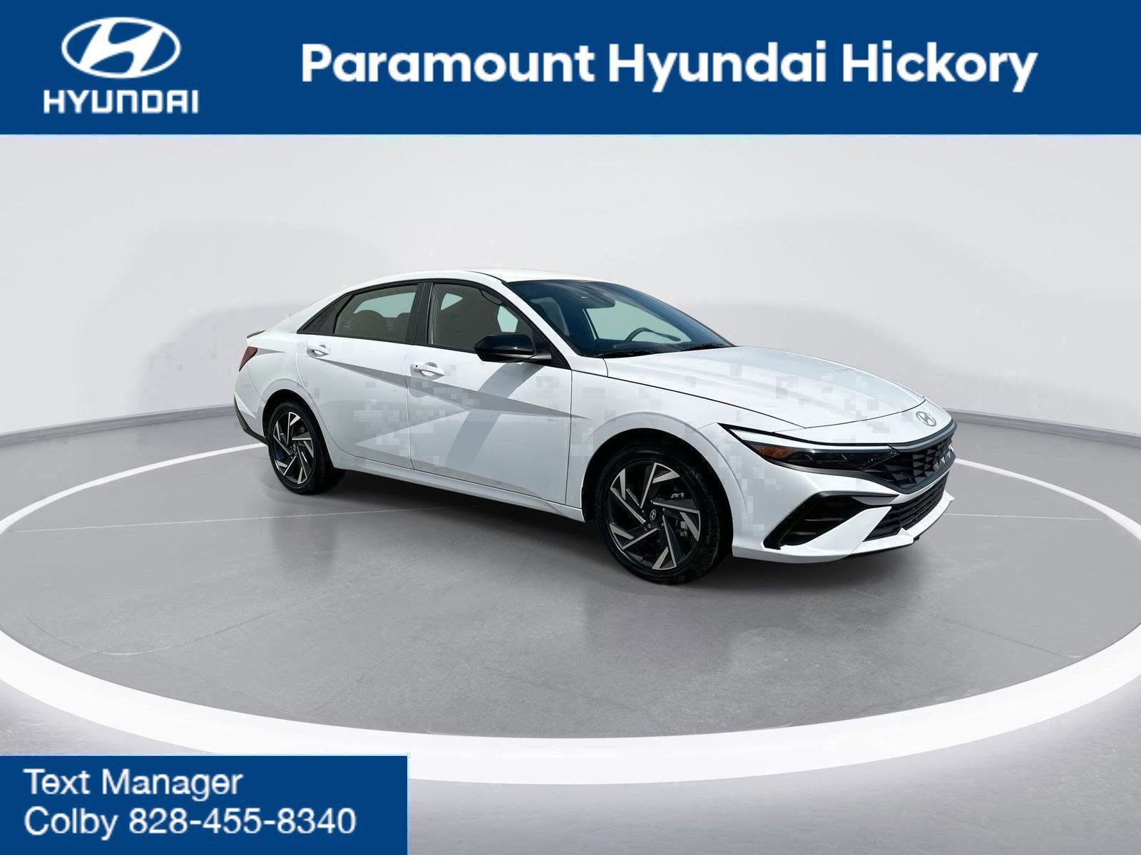 New 2025 Hyundai Elantra SEL FWD image 2