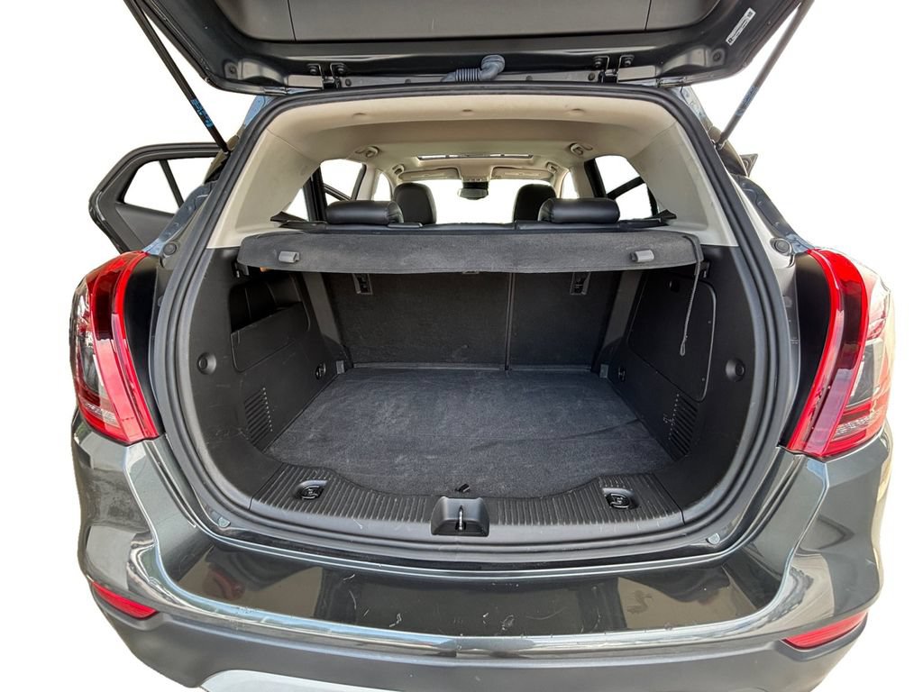 Used 2017 Buick Encore Essence w/ Experience Buick Package FWD image 13