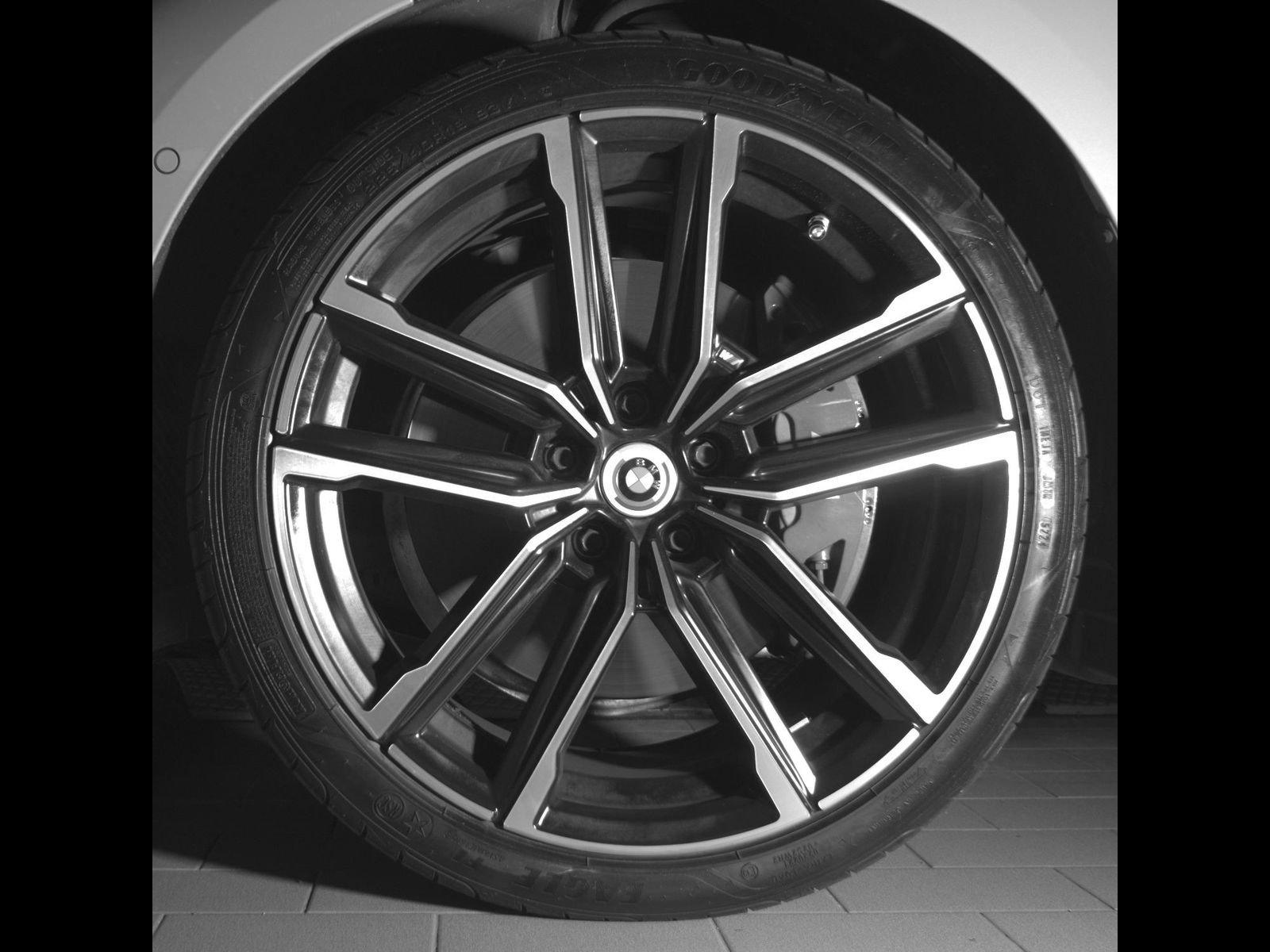 Used 2023 BMW M440i Convertible w/ Premium Package RWD image 11