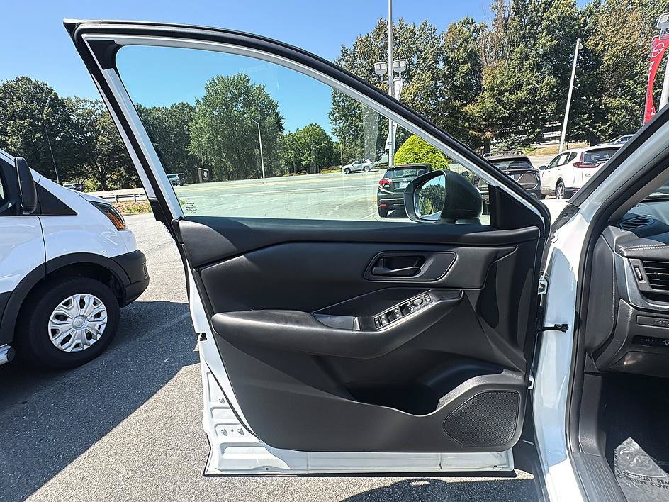 Certified 2024 Nissan Rogue S AWD/4WD image 17