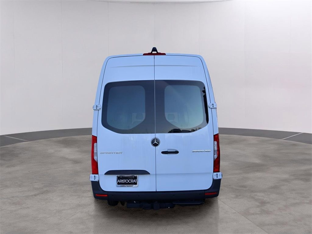Used 2024 Mercedes-Benz Sprinter 3500 image 4