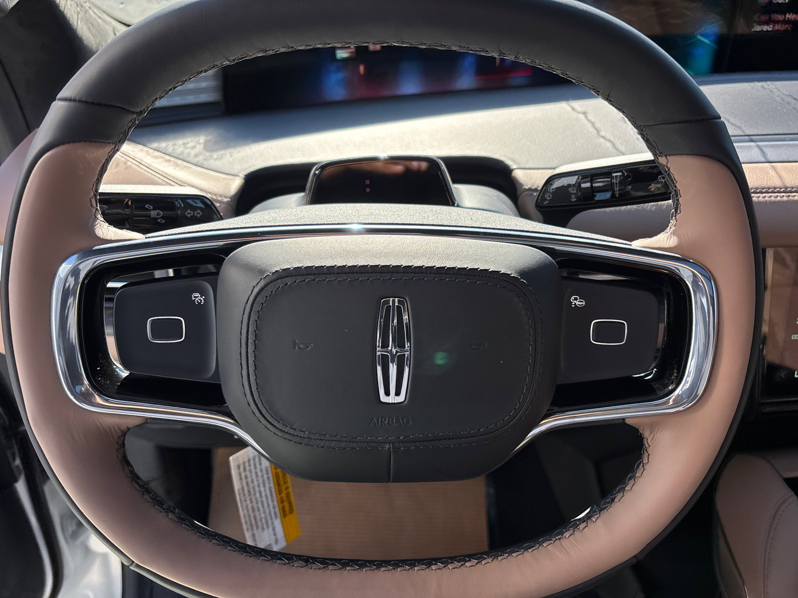 New 2025 Lincoln Navigator L Black Label image 15