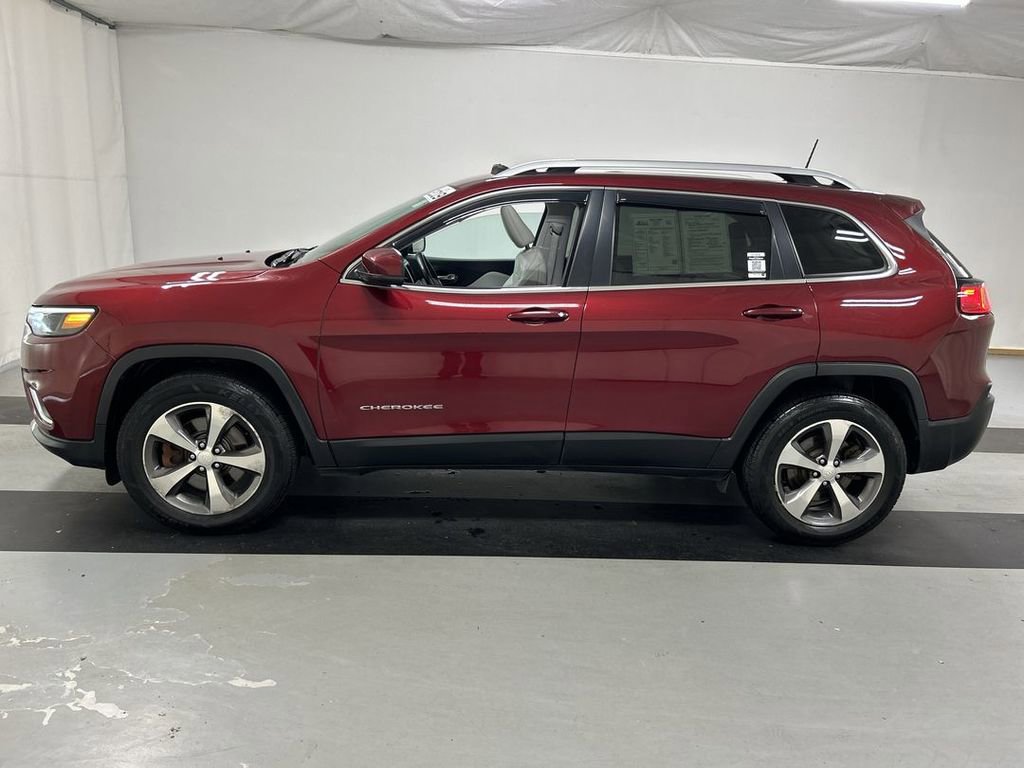 Used 2019 Jeep Cherokee Limited image 6