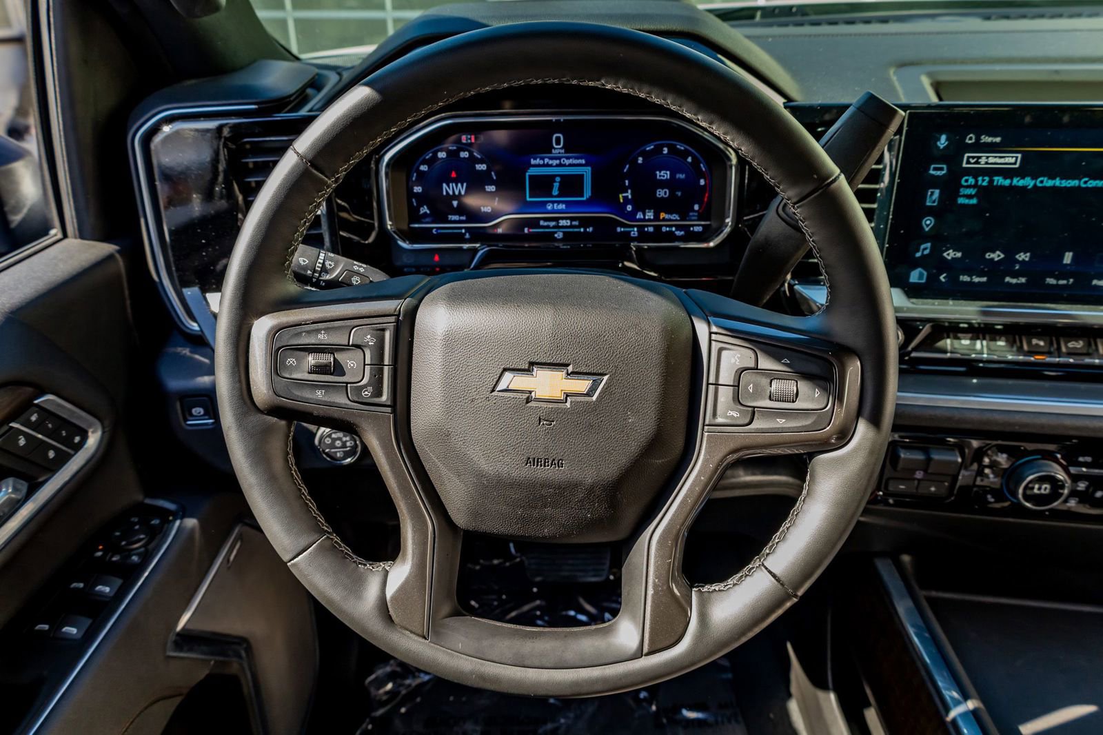 Used 2025 Chevrolet Silverado 2500 High Country w/ High Country Premium Package image 18