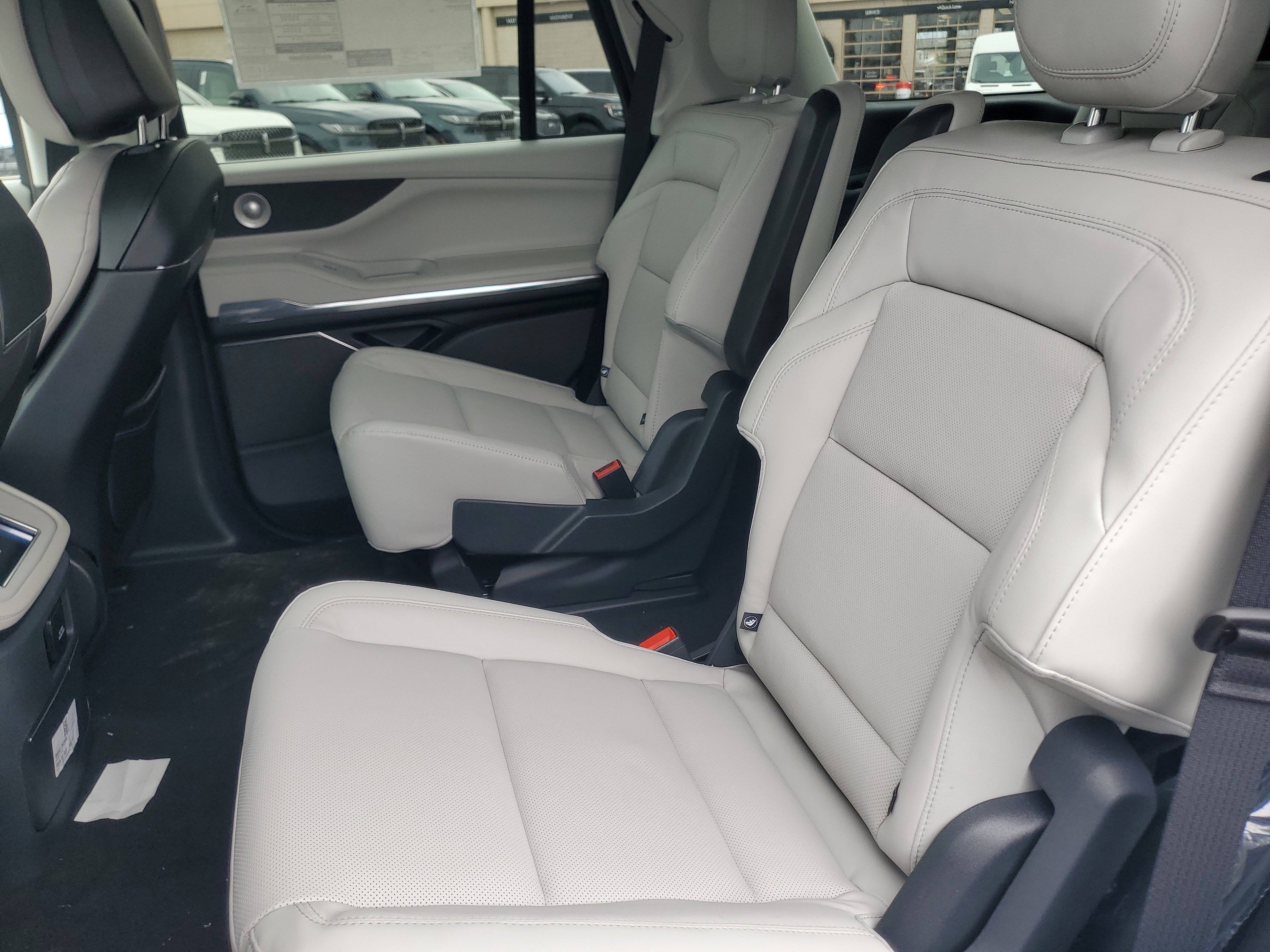 New 2026 Lincoln Navigator Reserve image 30