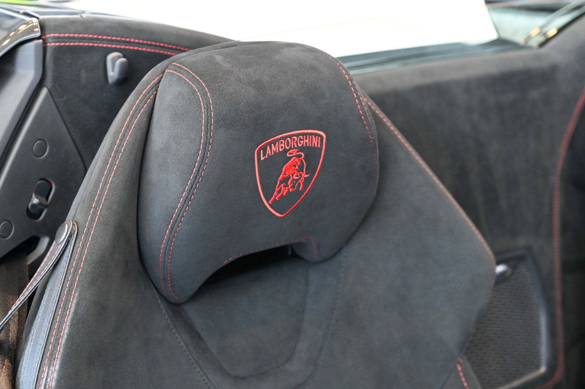 Used 2018 Lamborghini Huracan Performante image 54