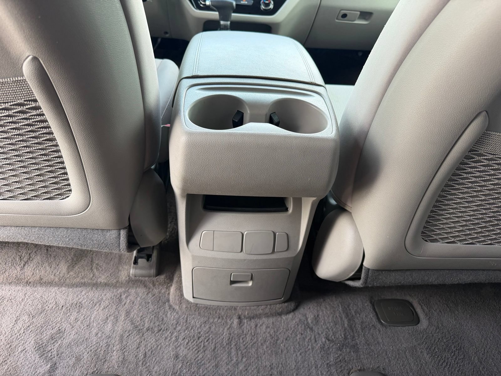 Used 2021 Kia Sedona LX FWD image 16