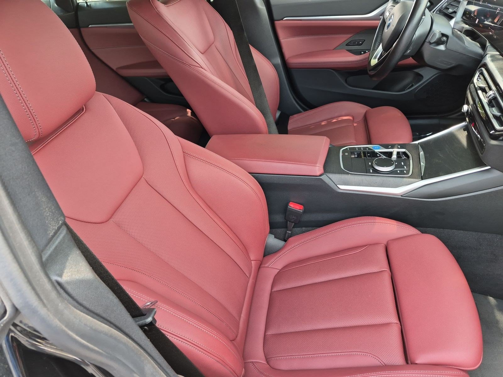 Used 2023 BMW i4 eDrive35 w/ Premium Package RWD image 32