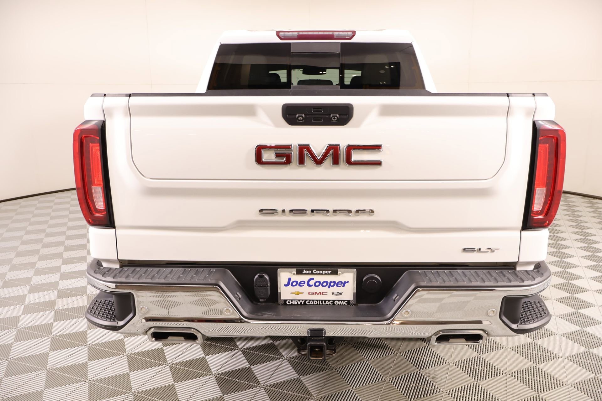 Used 2021 GMC Sierra 1500 SLT w/ SLT Premium Plus Package AWD/4WD image 22