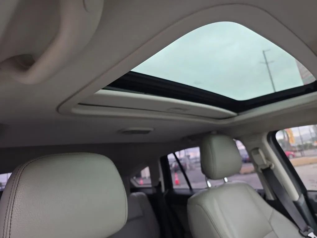 Used 2011 Dodge Caliber Uptown image 10