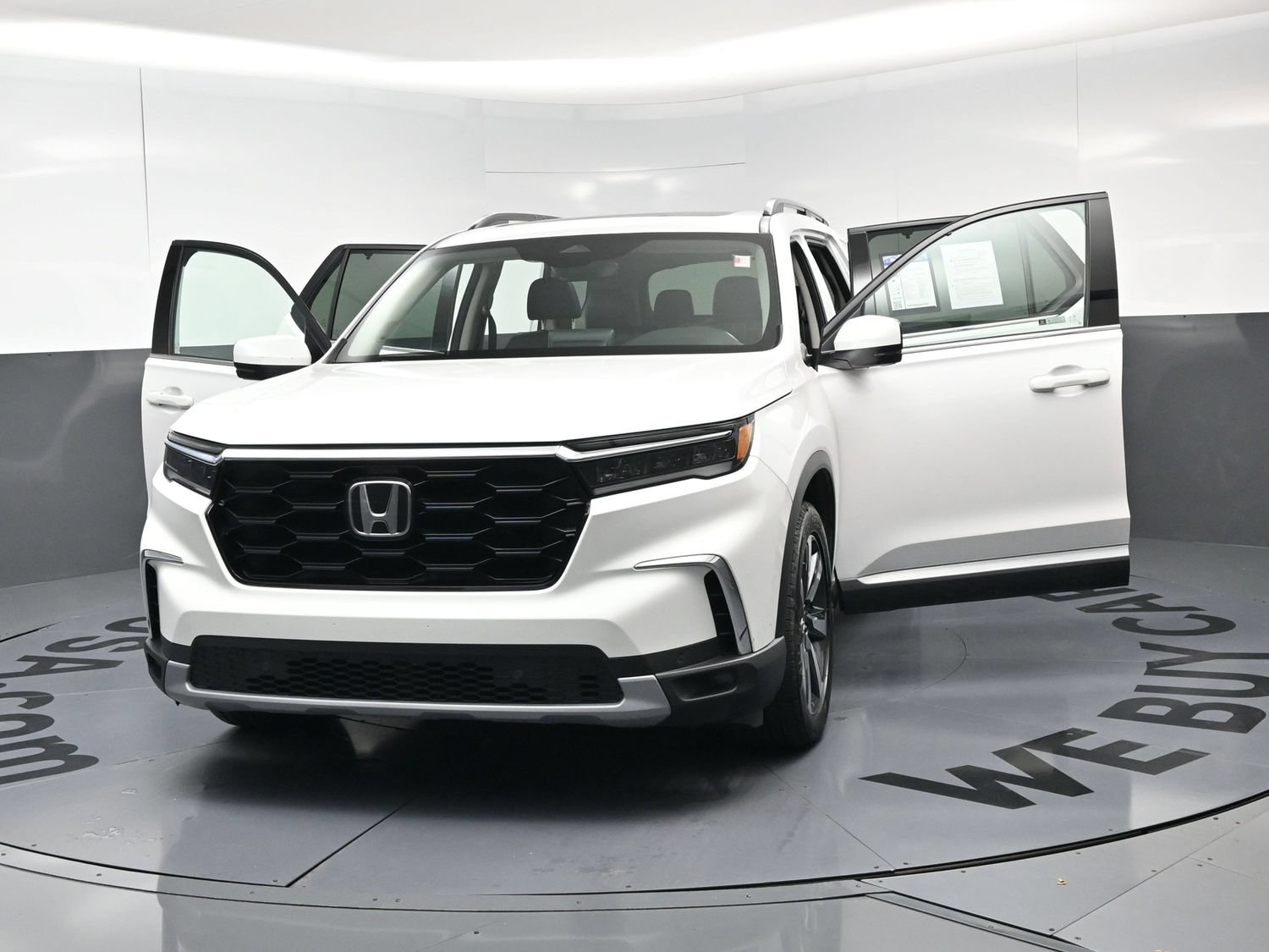 Used 2023 Honda Pilot Touring image 24