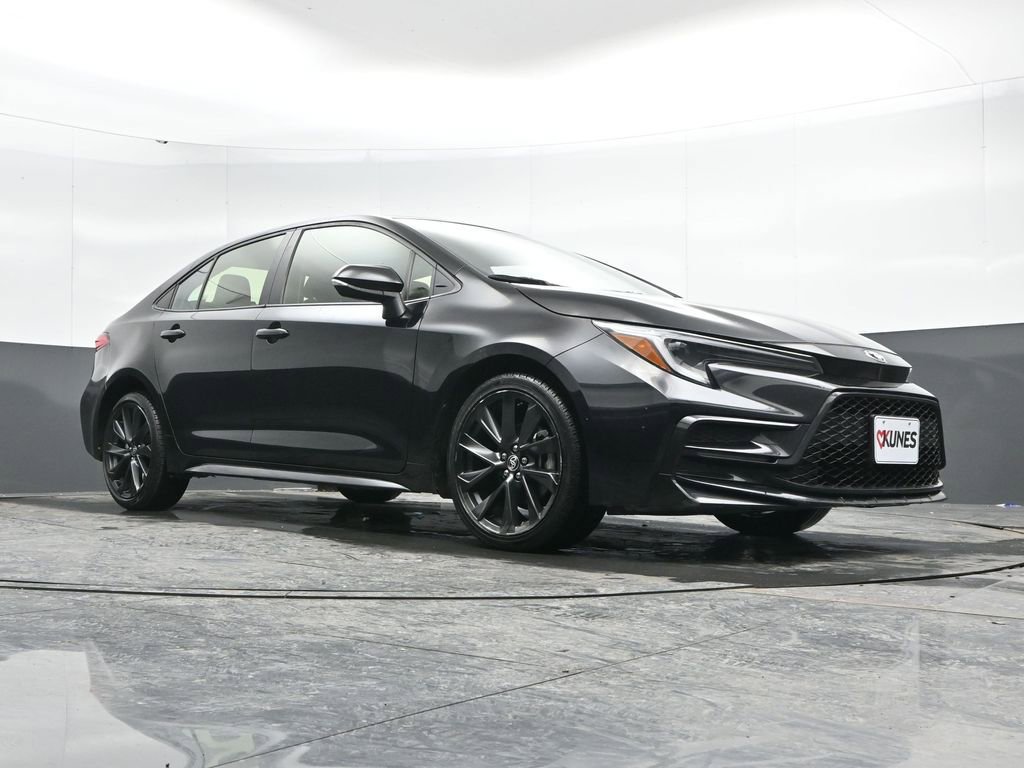 Used 2024 Toyota Corolla SE w/ SE Premium Package image 46