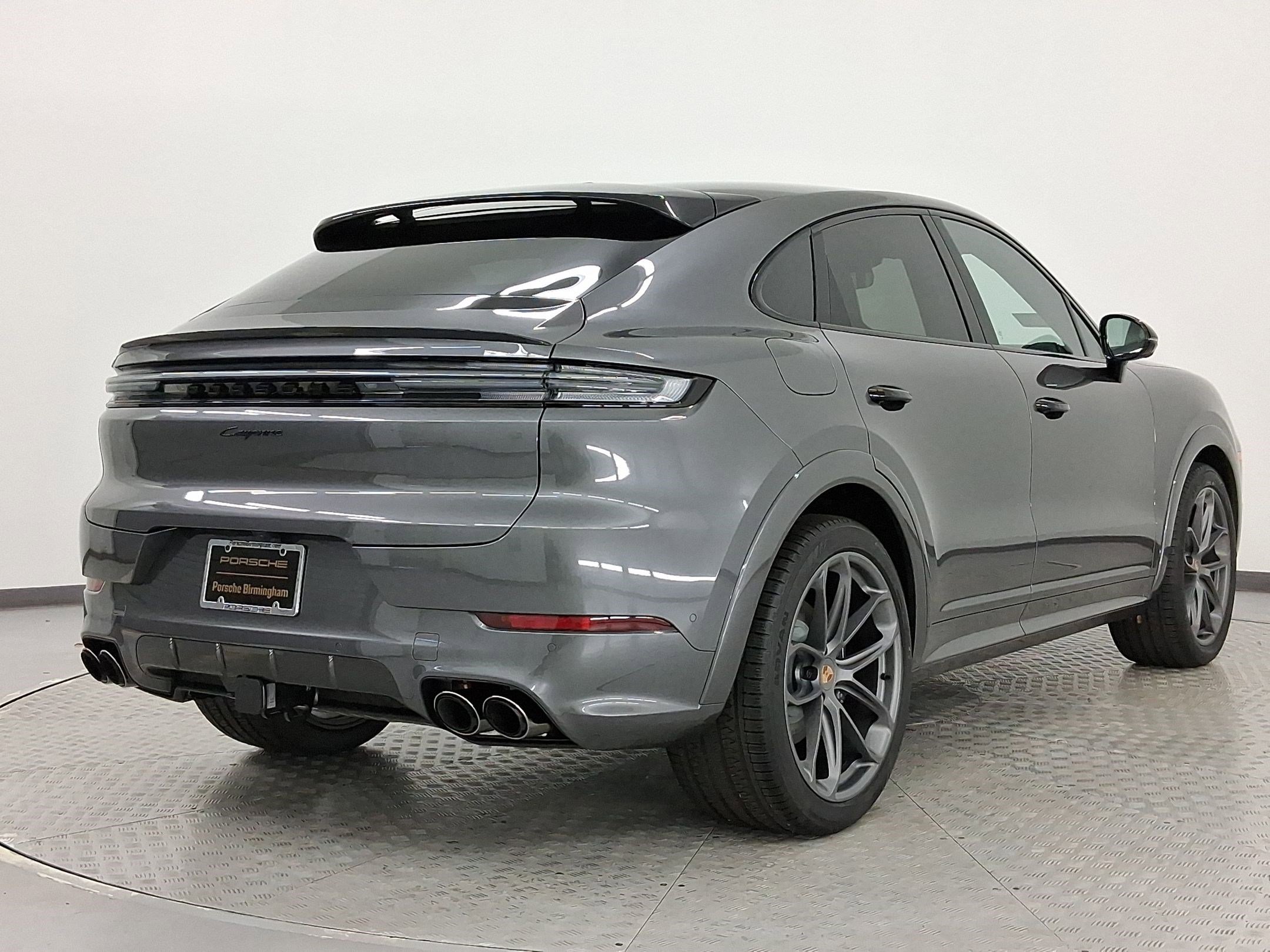Used 2026 Porsche Cayenne Coupe image 9