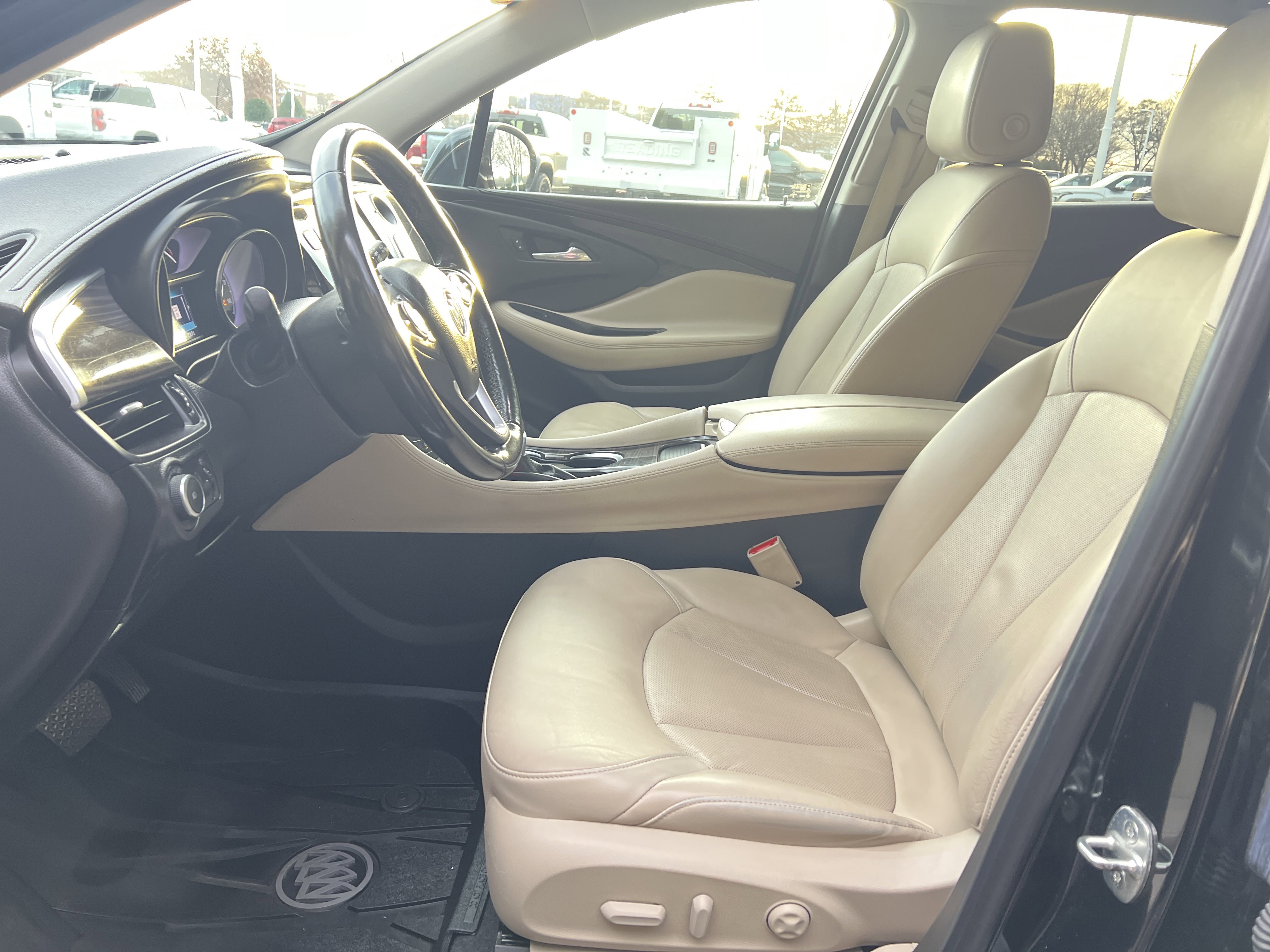 Used 2020 Buick Envision Essence image 16