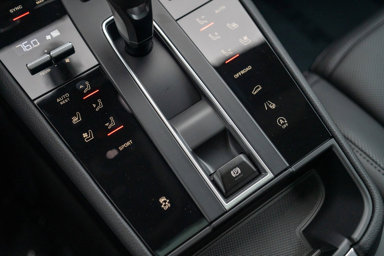 New 2026 Porsche Macan image 20