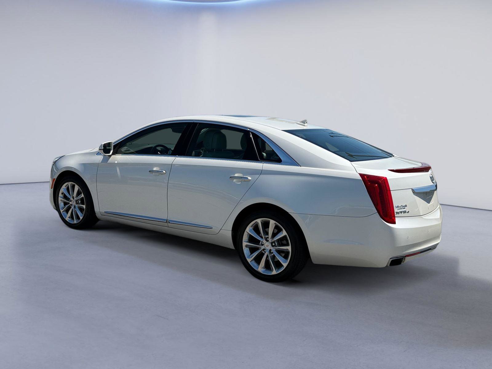 Used 2013 Cadillac XTS Luxury w/ Driver Awareness Package AWD/4WD image 6