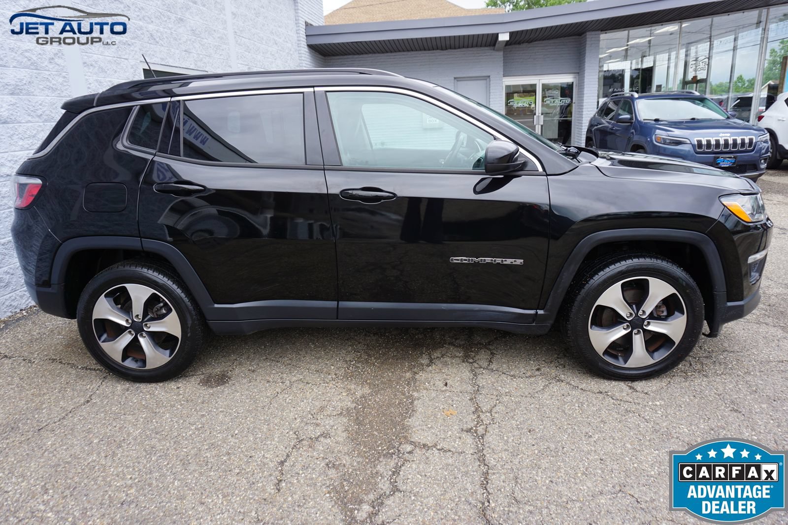 Used 2018 Jeep Compass Latitude w/ Popular Equipment Group AWD/4WD image 6
