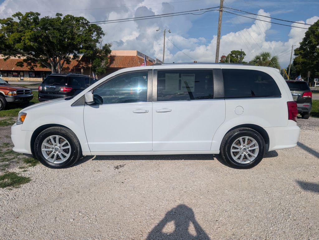 Used 2020 Dodge Grand Caravan SXT FWD image 8