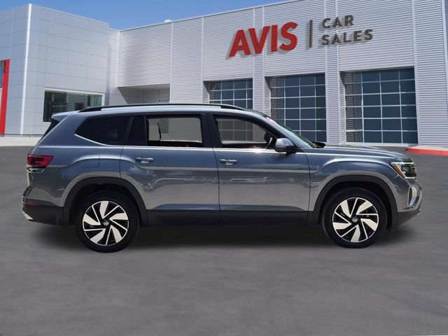 Used 2025 Volkswagen Atlas SE FWD image 5
