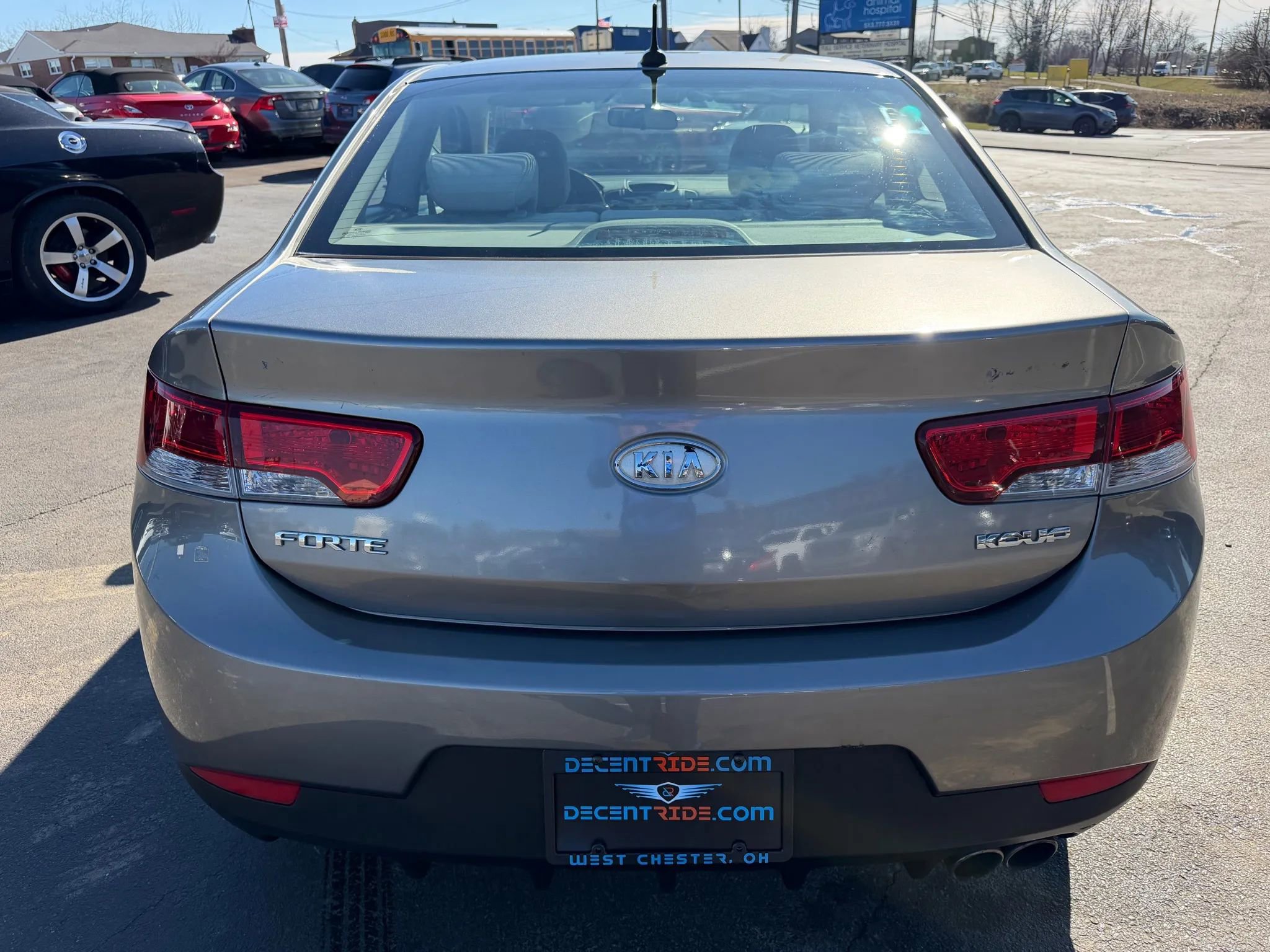 Used 2010 Kia Forte Koup EX FWD image 4