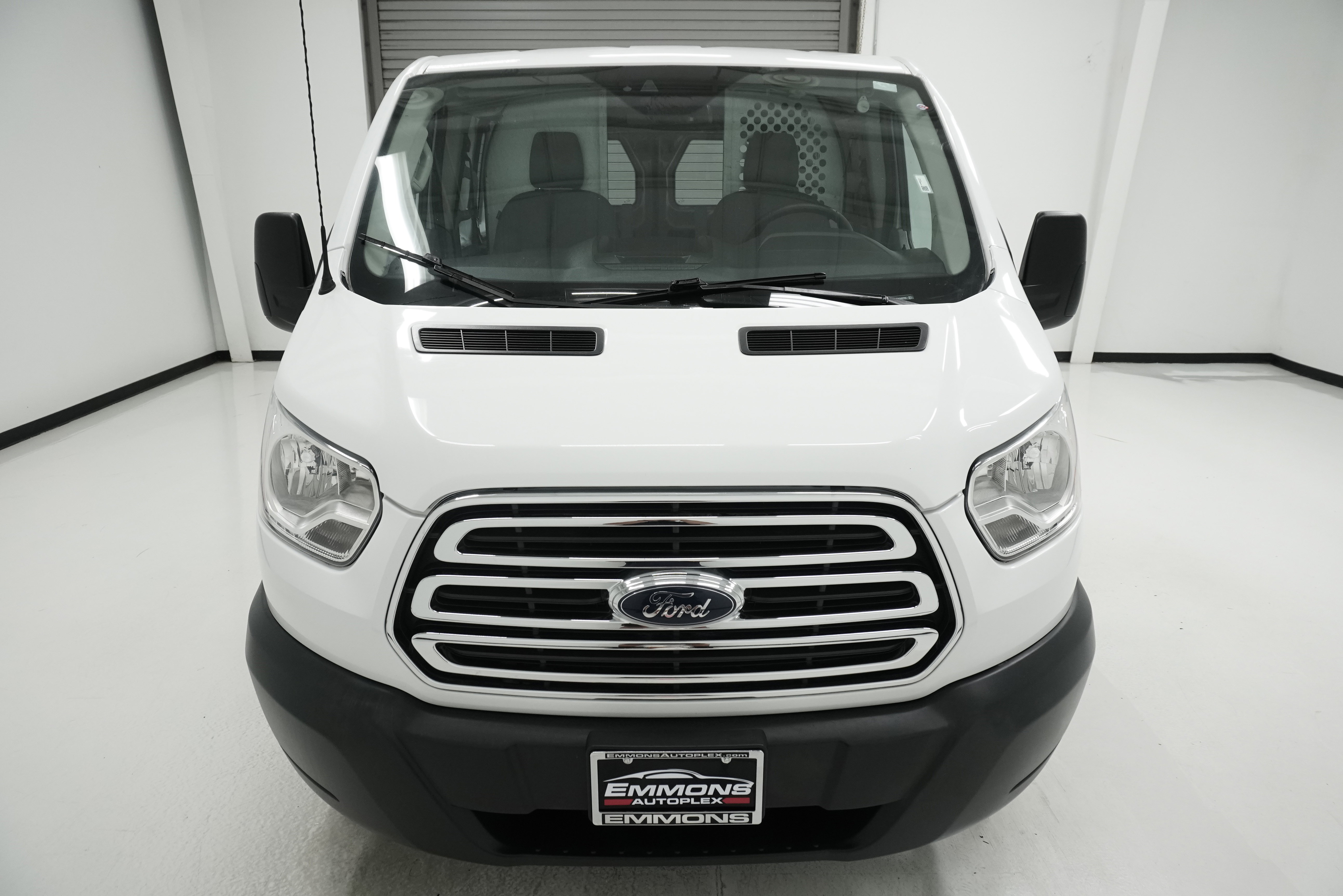 Used 2016 Ford Transit 250 130 Low Roof w/ Exterior Upgrade Package image 2